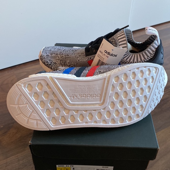 BNIB Adidas NMD R1 Tri Color Stripe White Size 7 - Picture 3 of 8